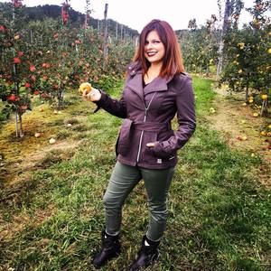 Meet your Posher, Rachel